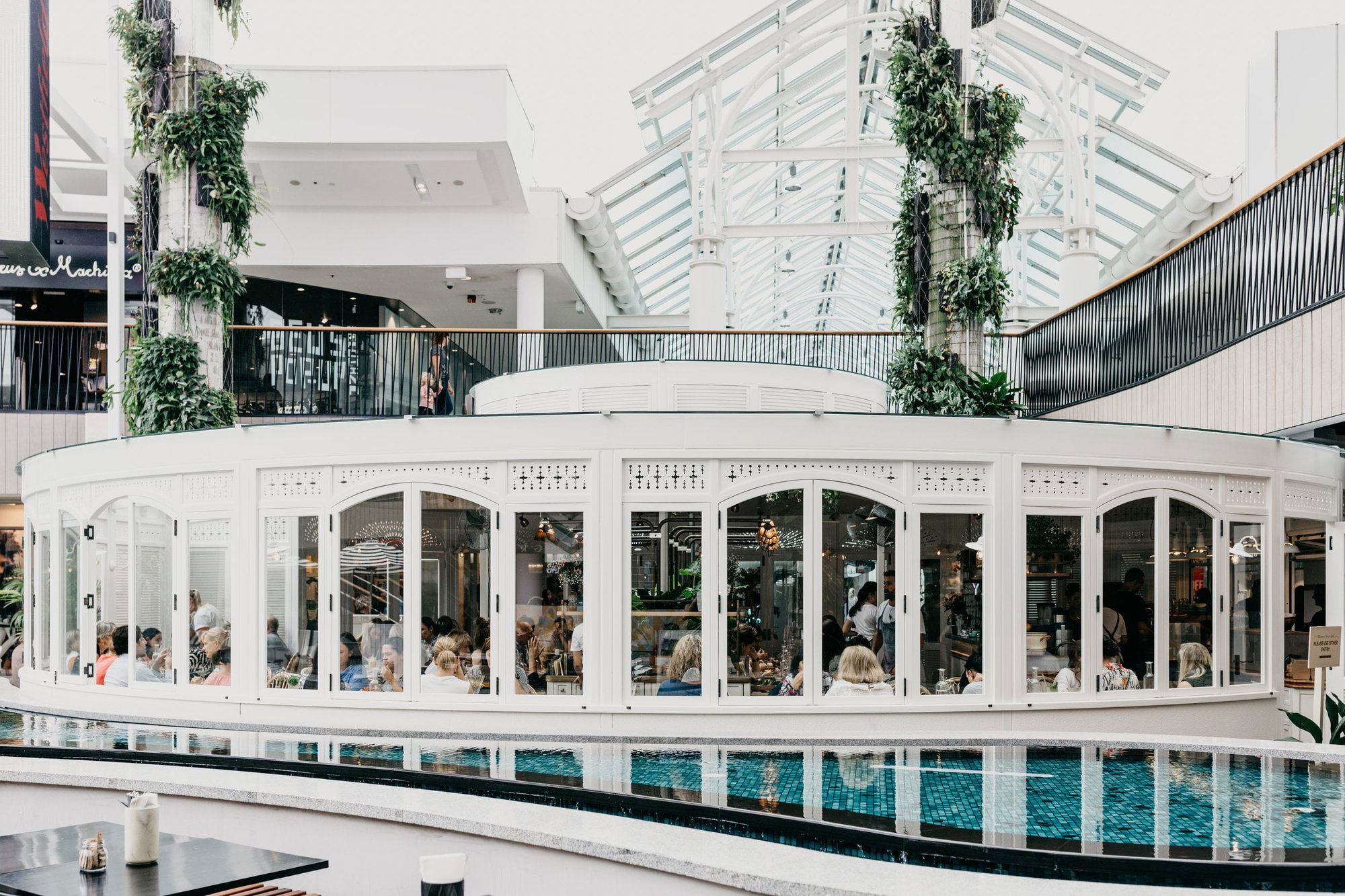 Flower Child Cafe Warringah, Restaurant in Sydney