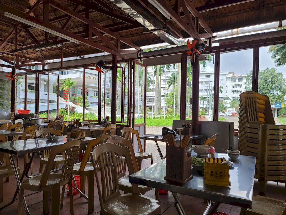 Bún Bò Cẩm restaurant in Hue, Vietnam