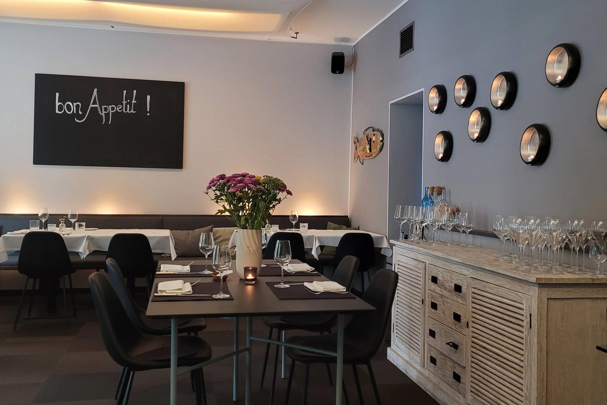 le Plaisant restaurant in Munich, Germany