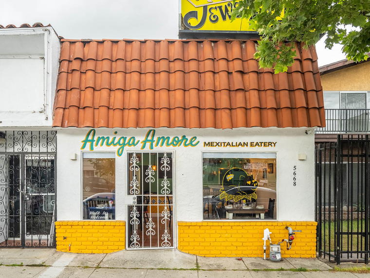 Amiga Amore, Los Angeles, United States