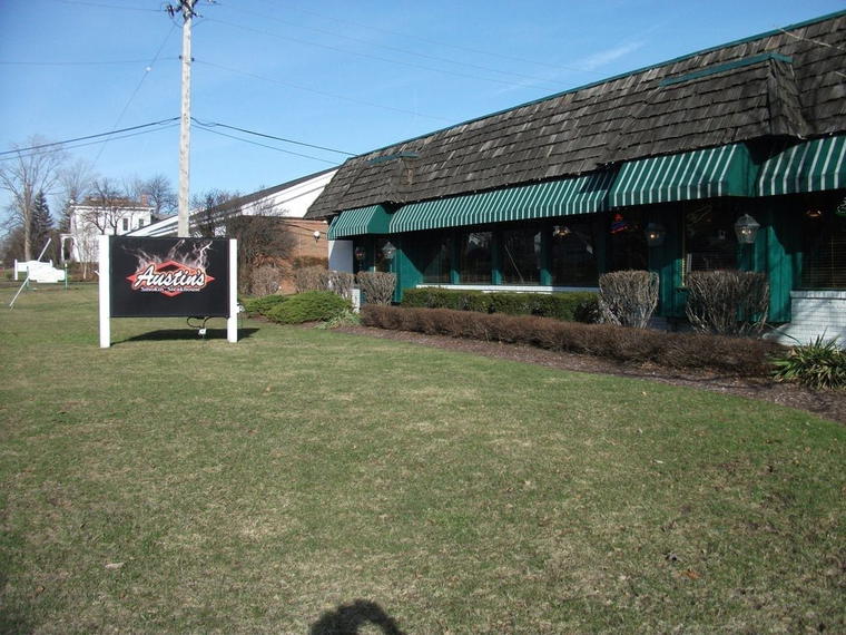 Austin's Smokin' Steakhouse, Mayfield, United States
