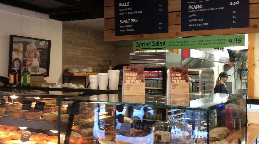 Peaked Pies, Restaurant in Whistler