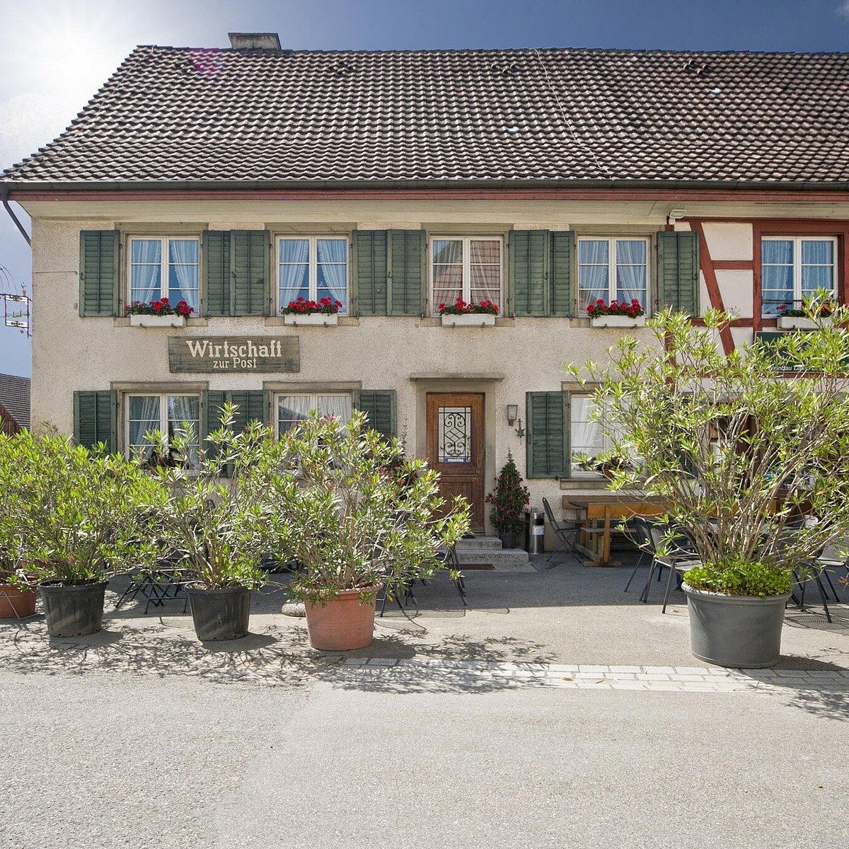 Post Volken restaurant in Volken, Switzerland