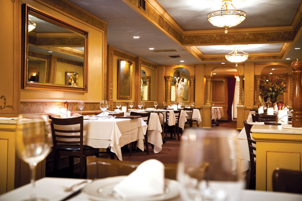 Dominic's, Restaurant in St Louis