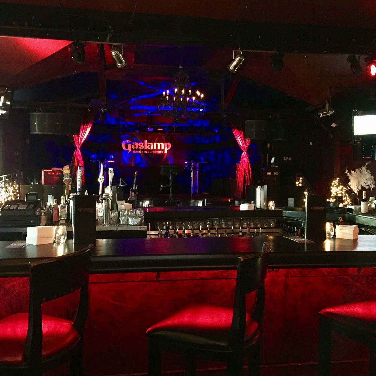 Gaslamp restaurant in Long Beach, United States