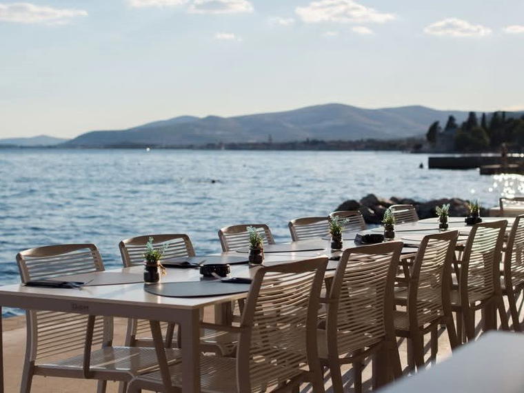 Mala Mora, Kastel Luksic, Croatia