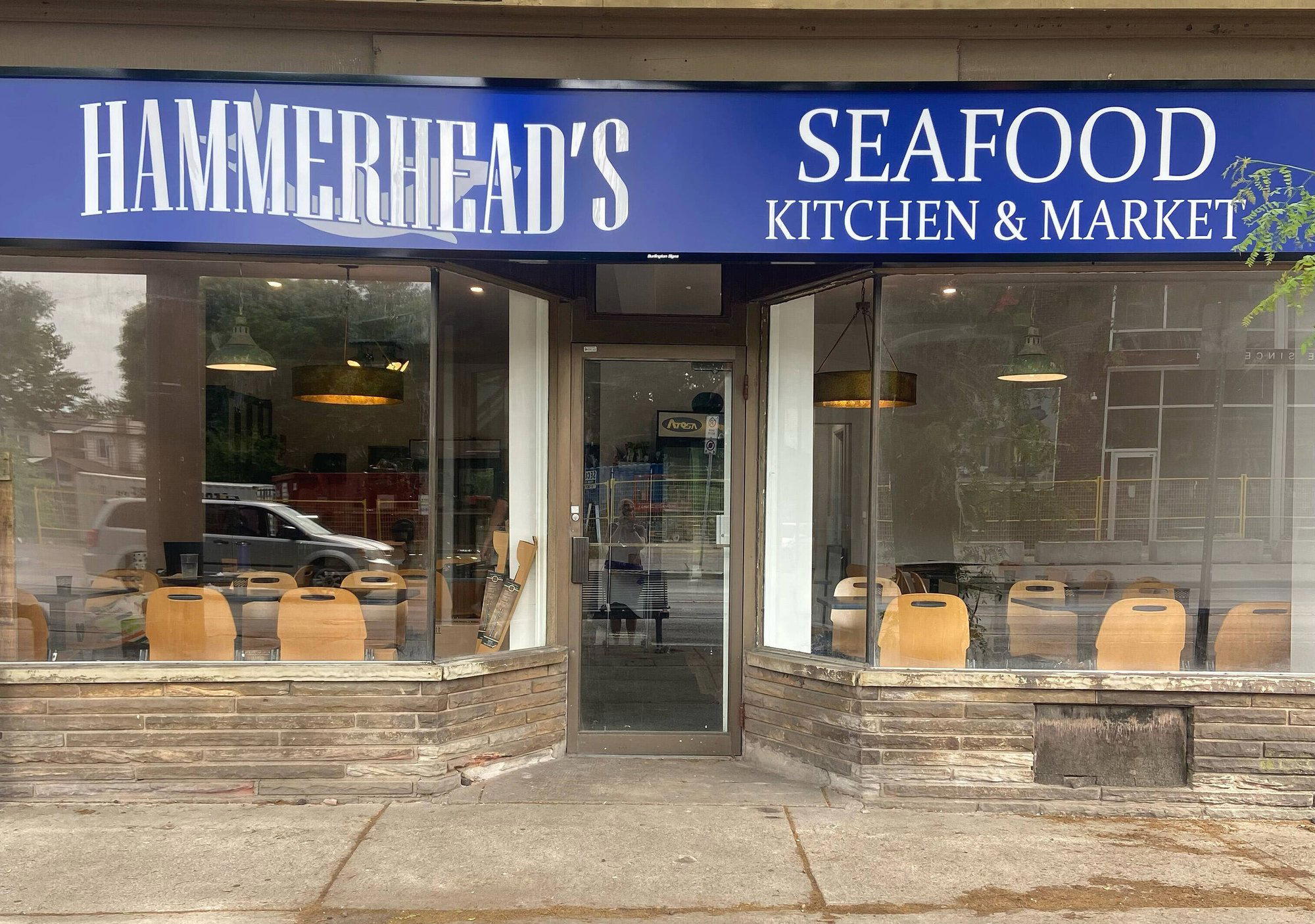 Hammerhead's Seafood Kitchen & Market restaurant in Hamilton, Canada
