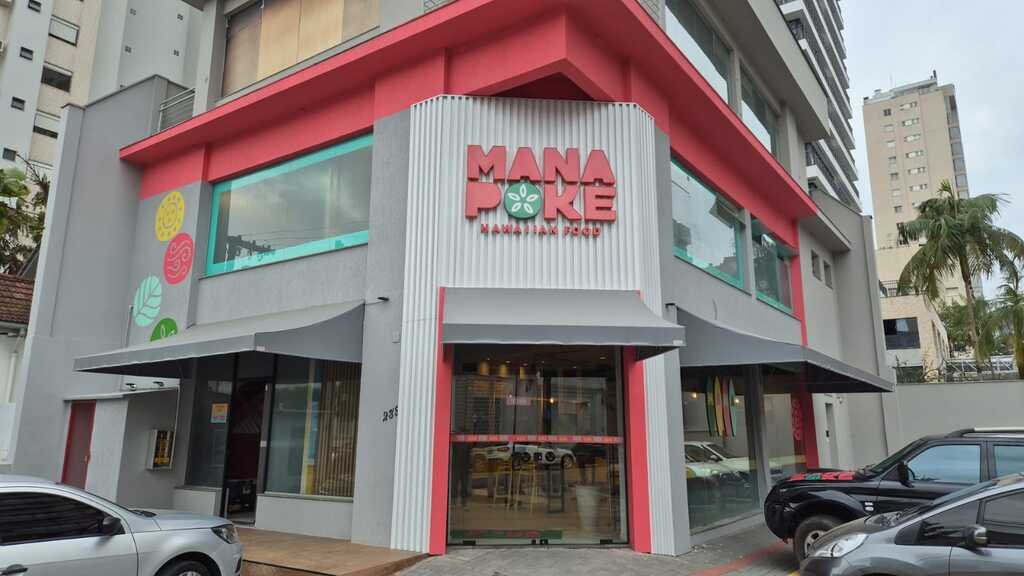 Mana Poke, Restaurant in Joinville