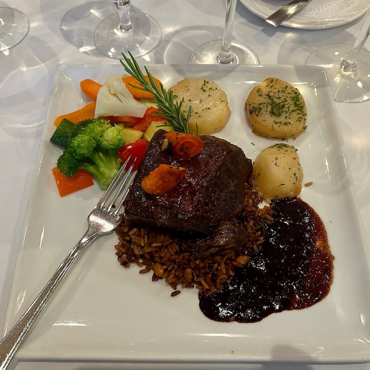 Ascots Restaurant restaurant in Pembroke, Bermuda