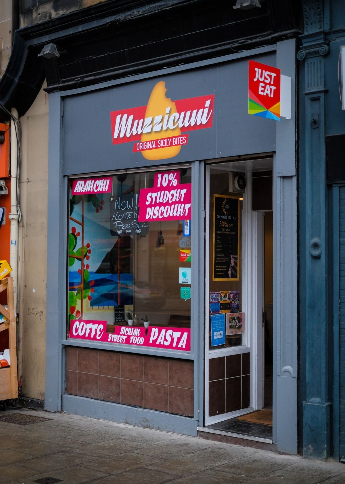 Muzzicuni, Edinburgh, United Kingdom