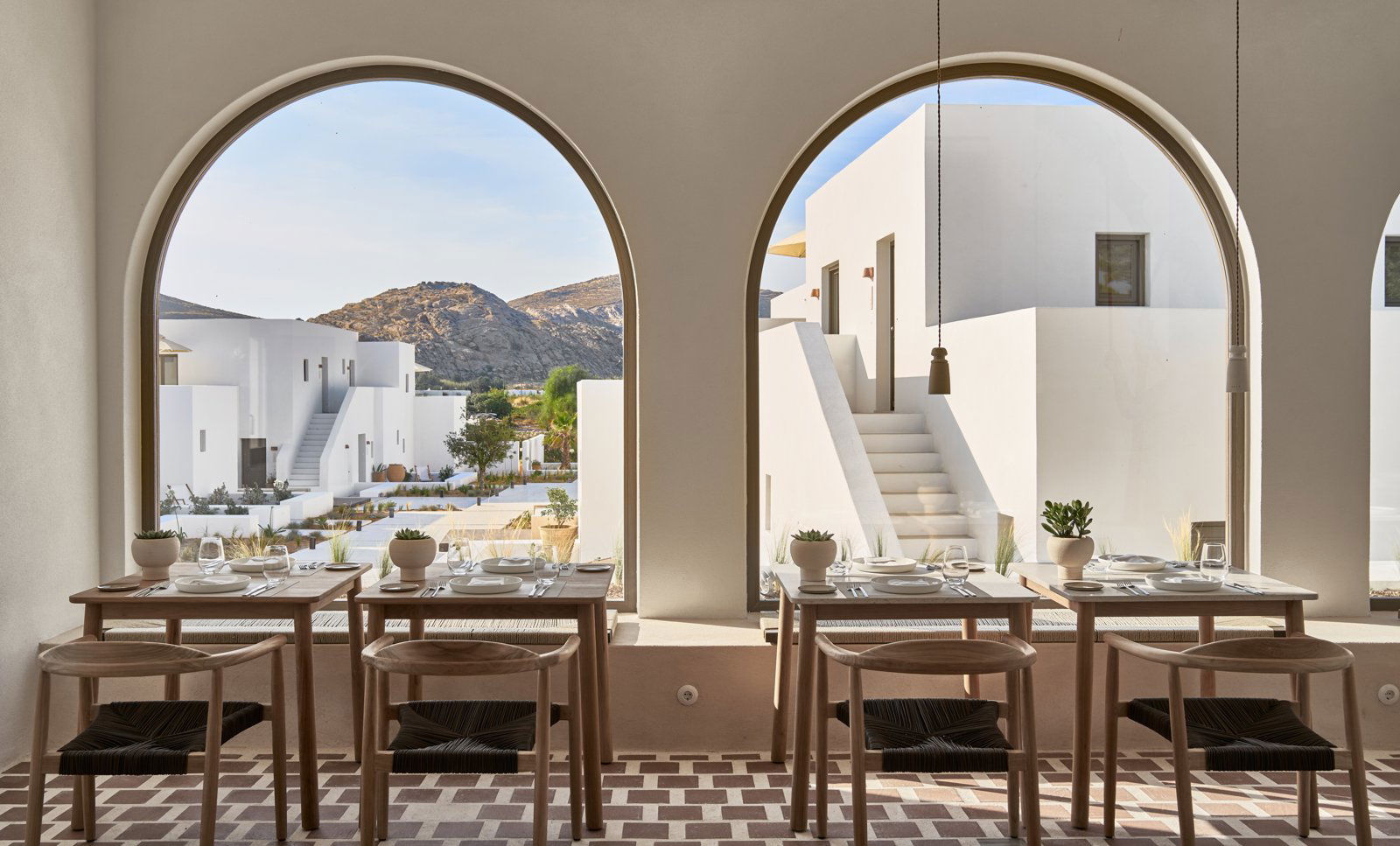 MR. E RESTAURANT, Restaurant in Paros