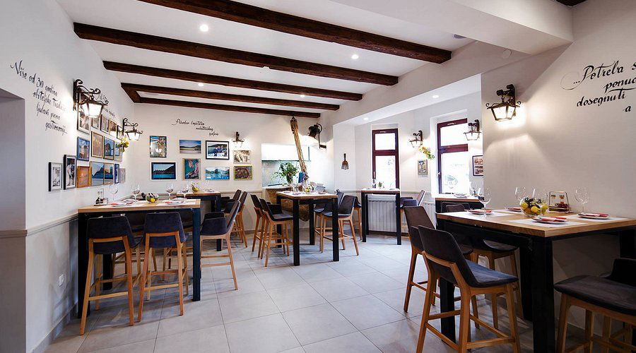 Bota Šare, Restaurant in Zagreb