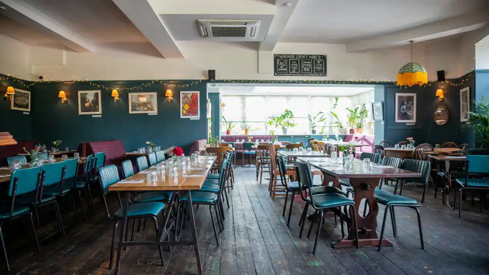 Leytonstone Tavern, Restaurant in London
