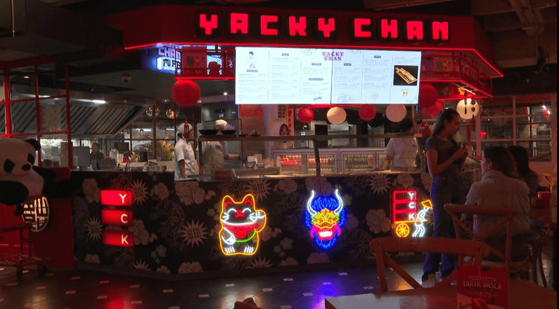 Yacky Chan restaurant in Medellín