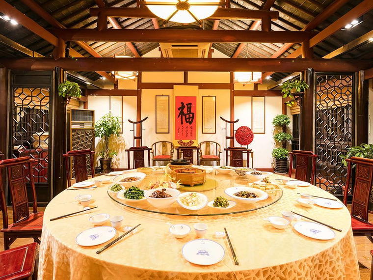 Shengshi 盛世三锅, Ku, China