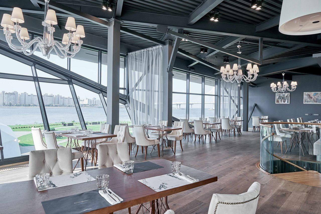 Royal Beach, Restaurant in Saint Petersburg