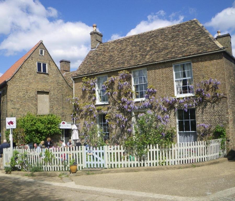 Peacocks Tearoom, Restaurant in Ely
