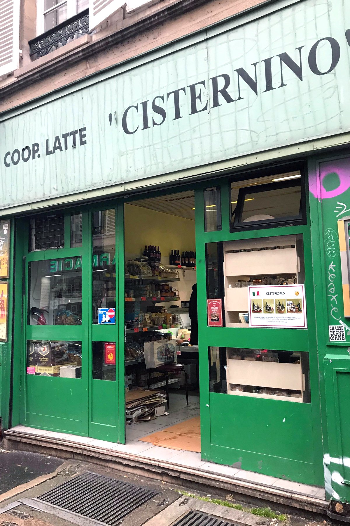 Latte Cisternino, Paris, France