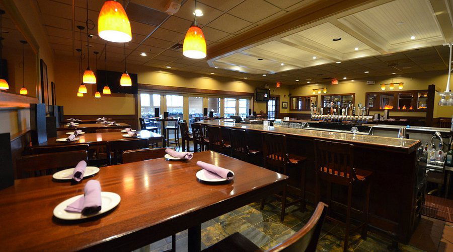 Horseshoe Grille, Restaurant in North Reading