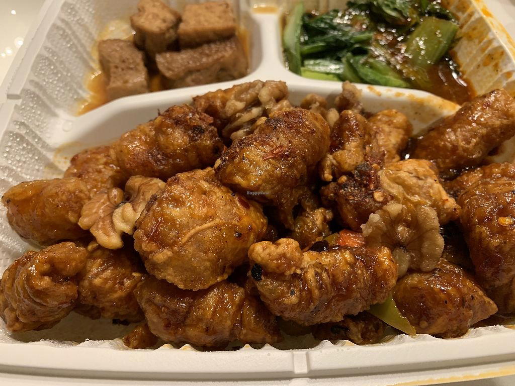 4 Stones Vegetarian Cuisine restaurant in Richmond, Canada