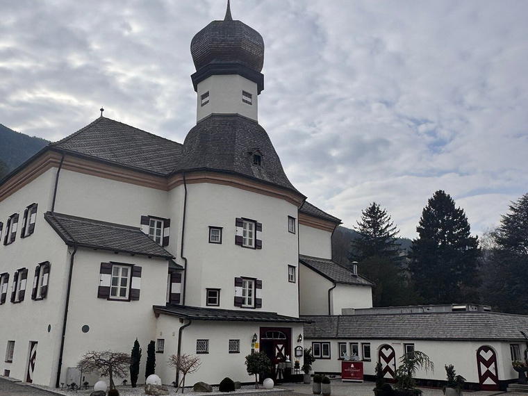 Schloss Mitterhart, Vomp, Austria
