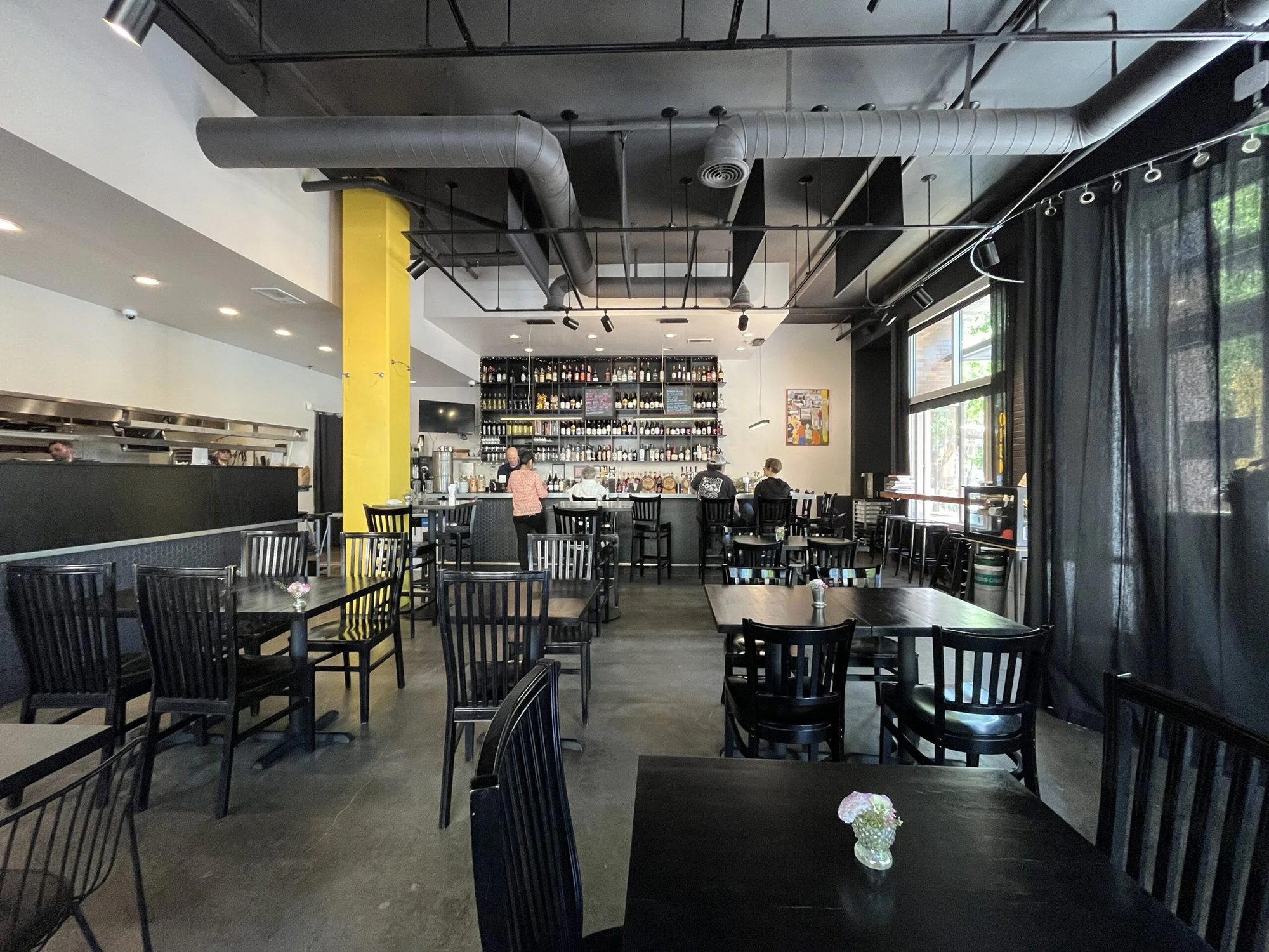 Magpie restaurant in Sacramento, United States