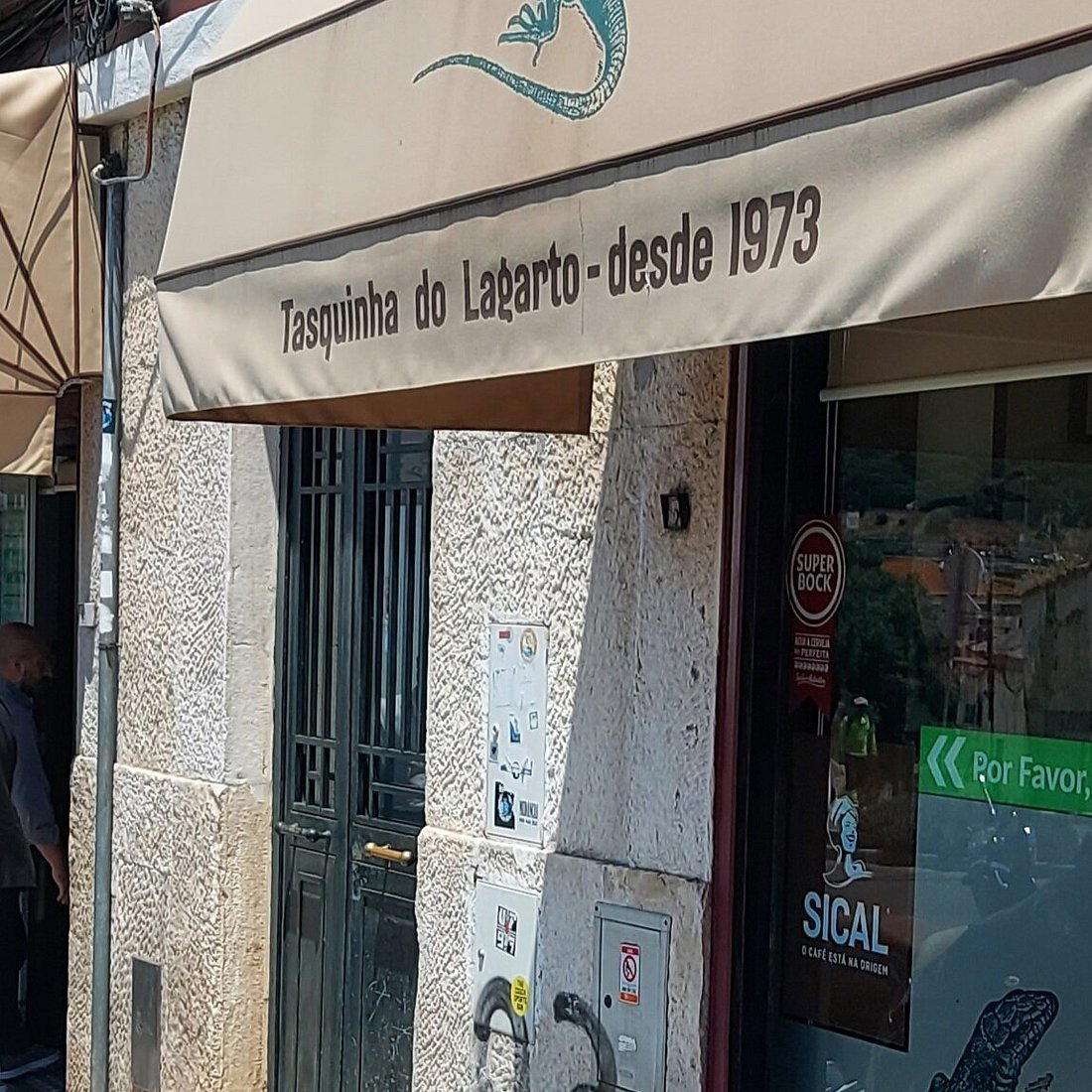 Tasquinha do Lagarto restaurant in Lisbon, Portugal