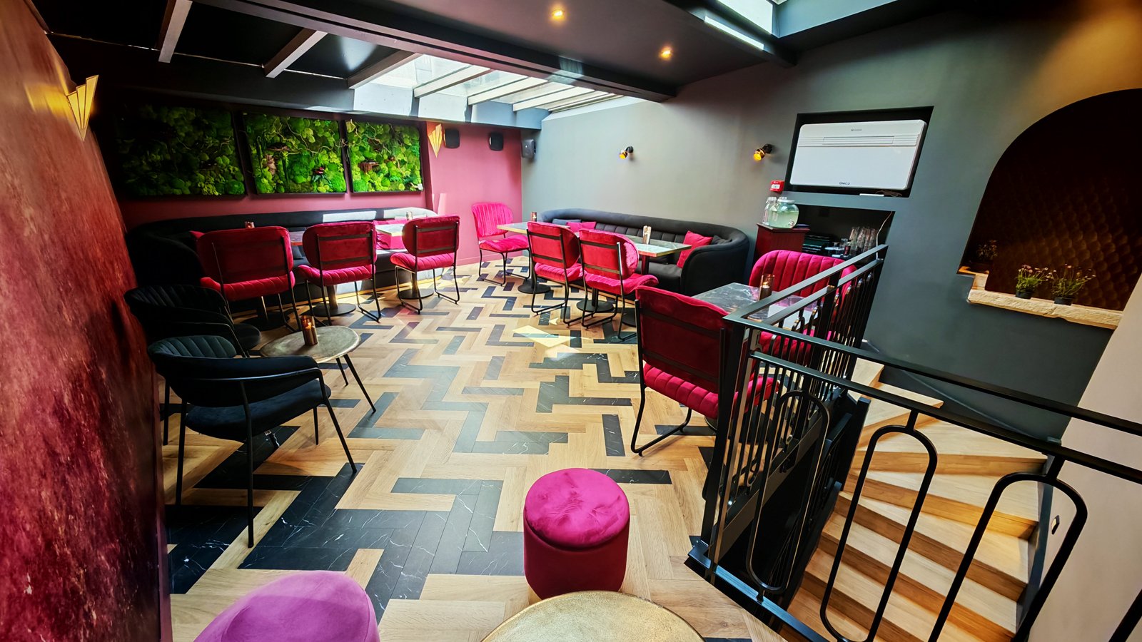 Arkham restaurant in La Rochelle, France