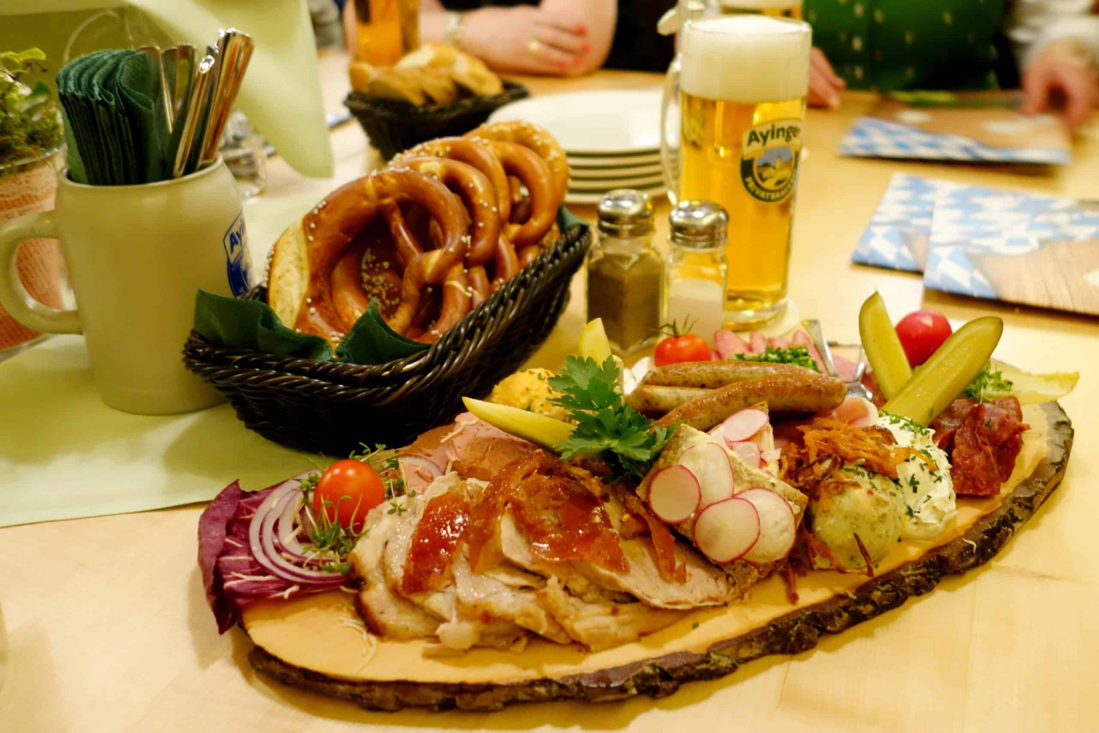 Wirtshaus Rechthaler Hof, Restaurant in Munich