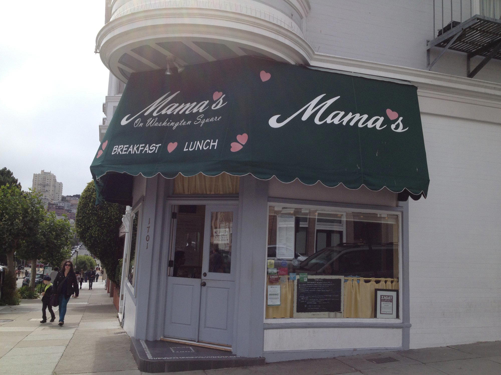 Mama's On Washington Square restaurant in San Francisco, United States