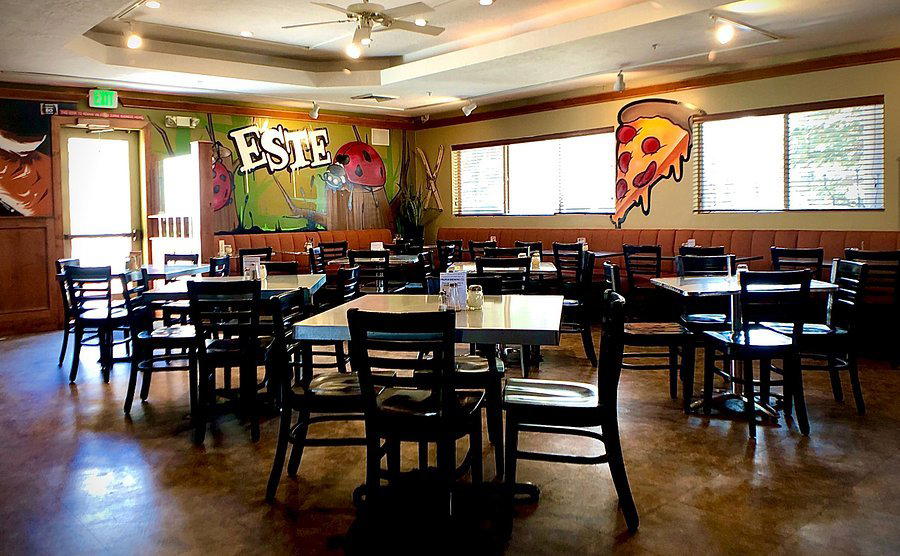Este Pizzeria restaurant in Park City, United States