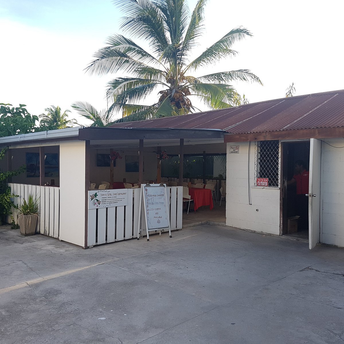 Mary's Motel restaurant in Tarawa