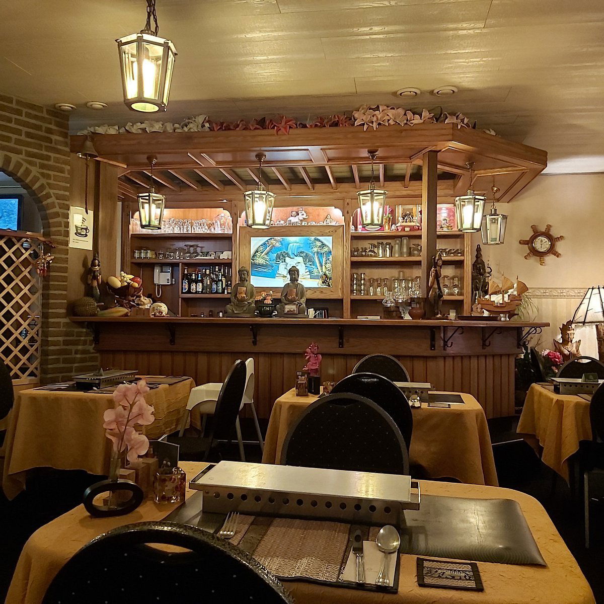 Chang Phurk, Restaurant in Nederweert