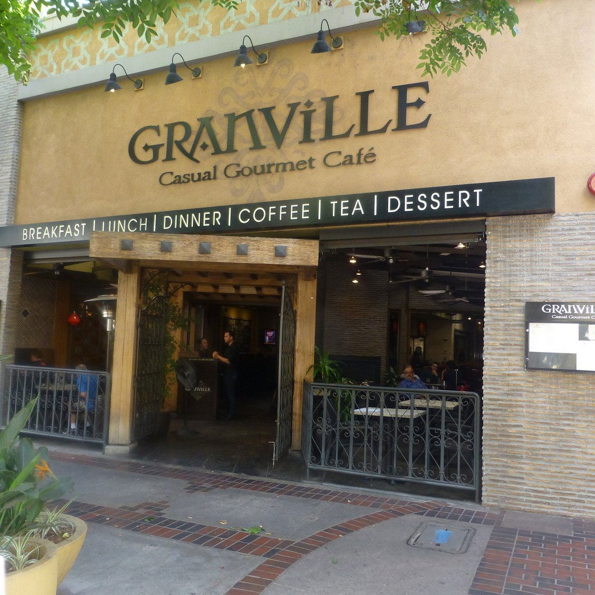 Granville, Restaurant in Burbank