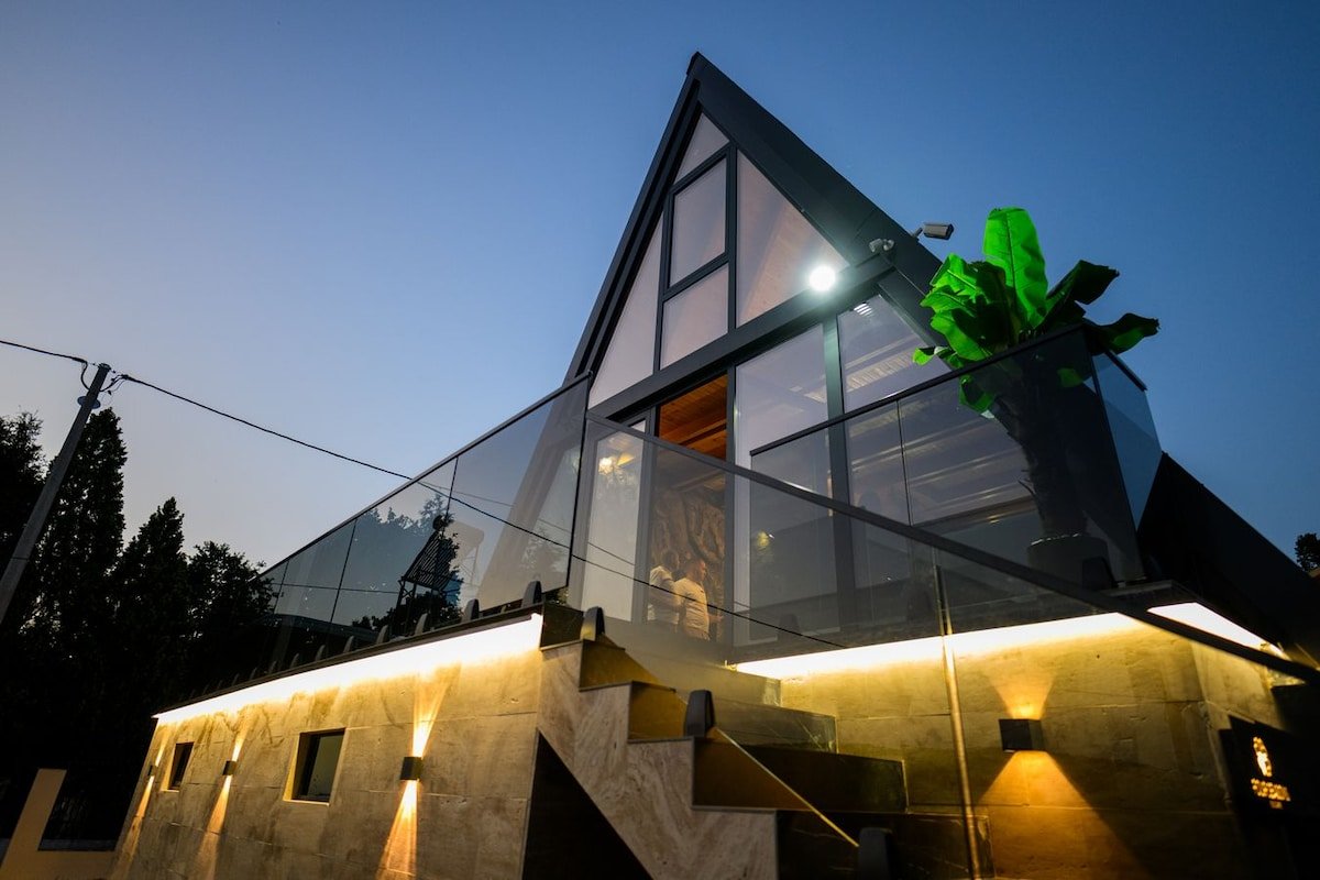 Mramor, Restaurant in Minsk