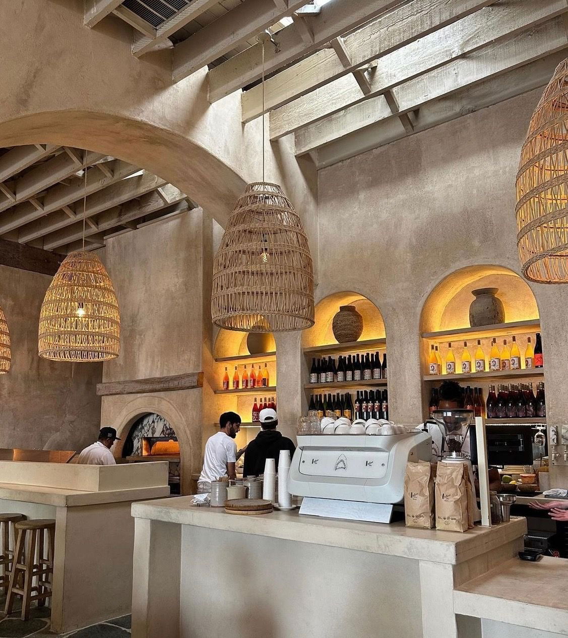 Larchmont Village Wine, Restaurant in Los Angeles