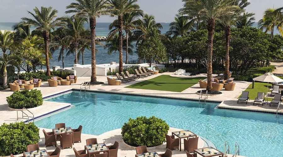 Water’s Edge, Restaurant in Miami