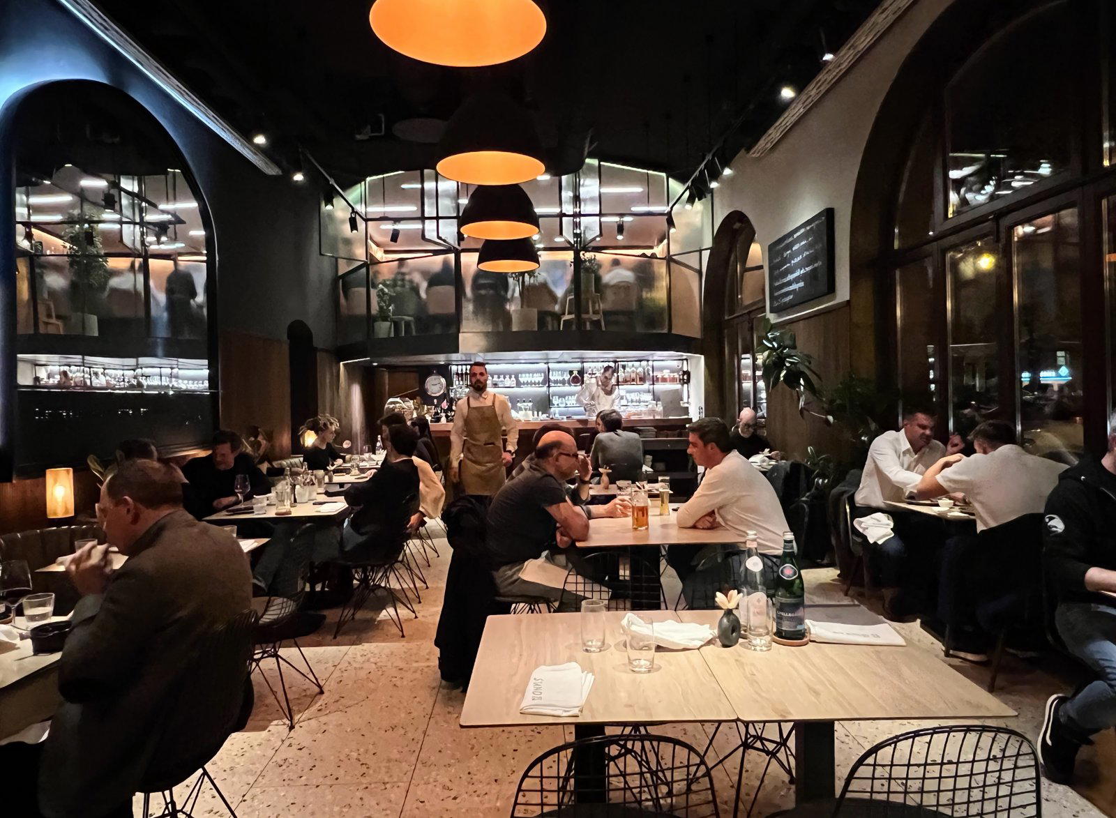 Stand25 Bisztro restaurant in Budapest