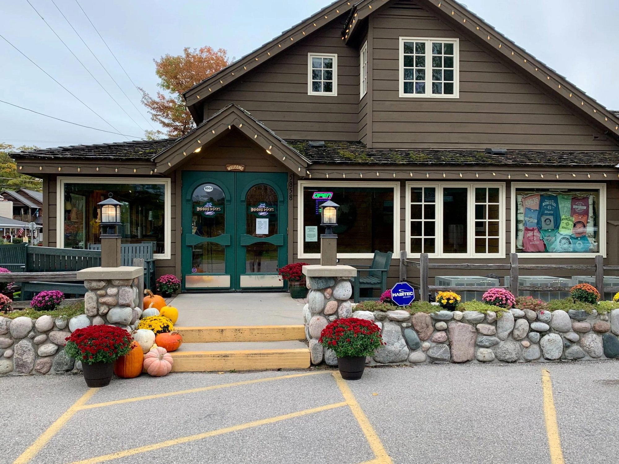 Boonedocks restaurant in Glen Arbor