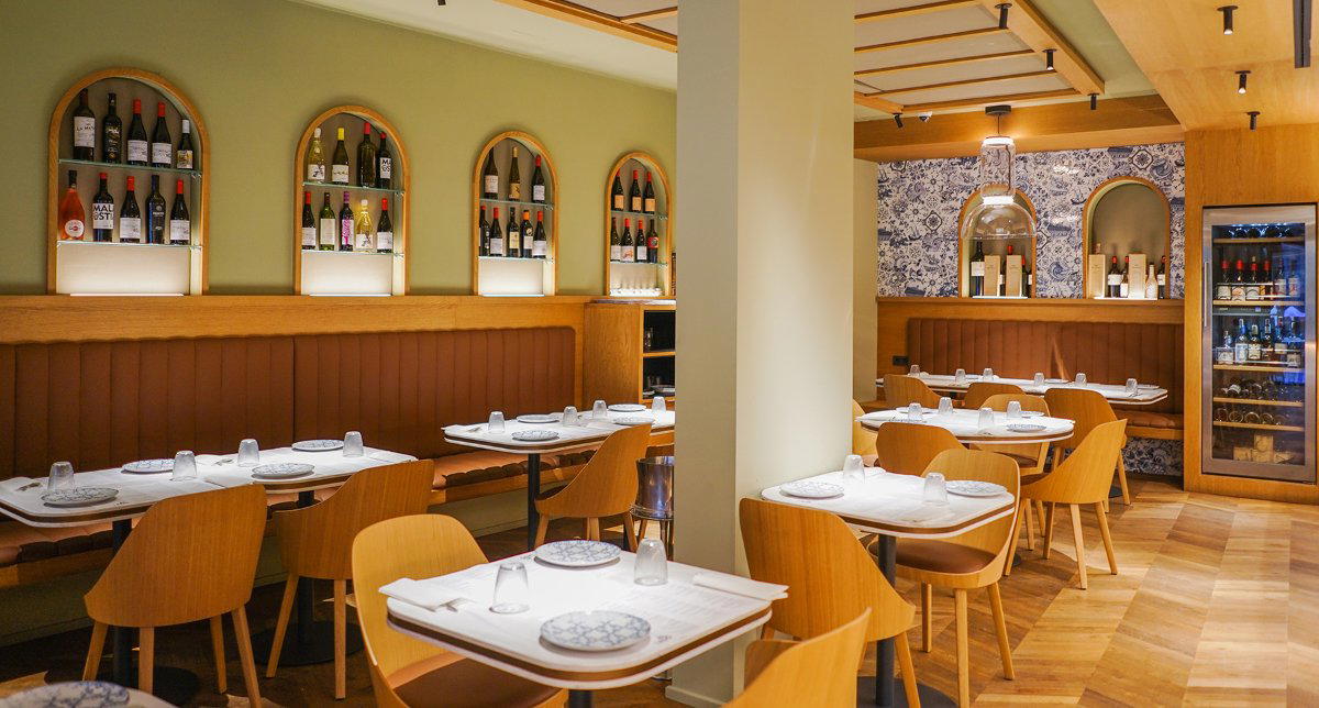 Al Lado restaurant in Seville, Spain