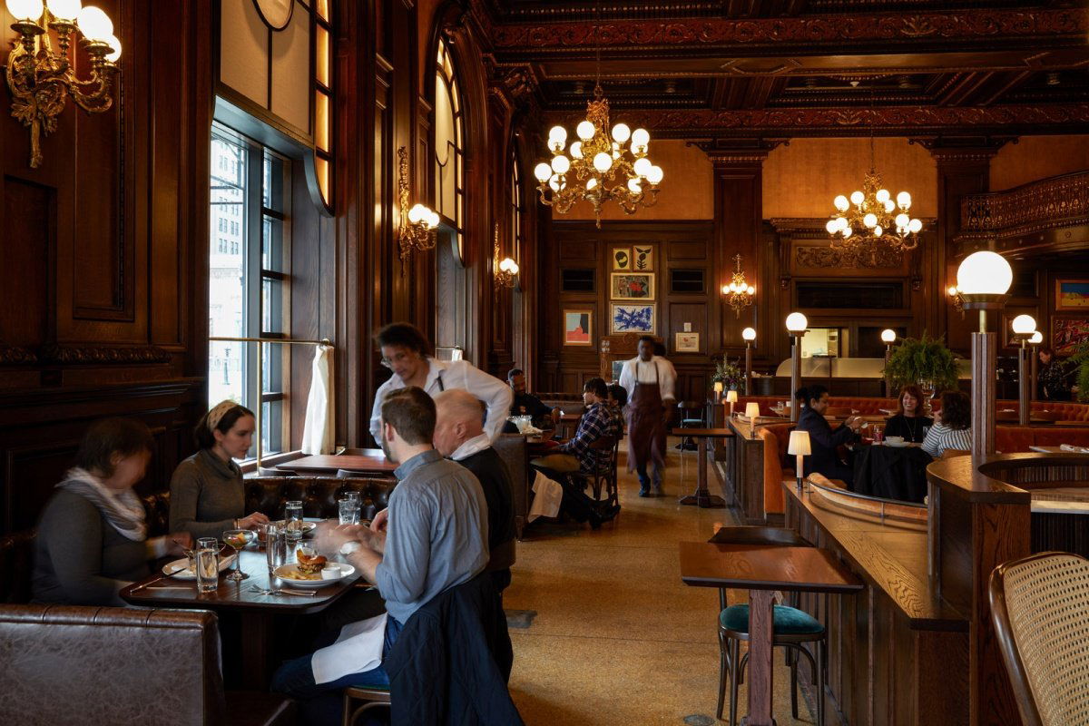 Le Cavalier, Restaurant in Wilmington