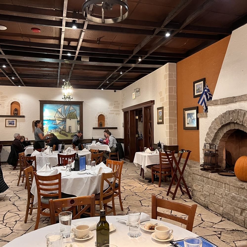 Athenian Room restaurant in Chicago, United States