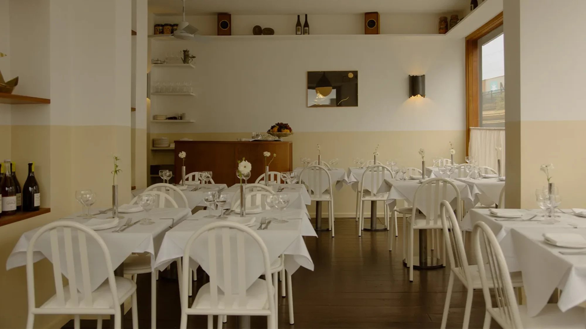 Dalla, Restaurant in London