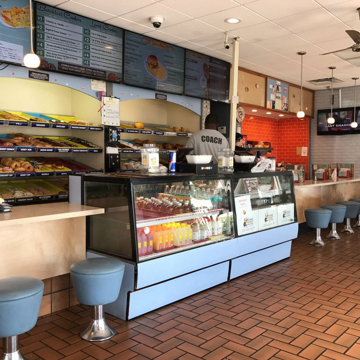Dandee Donut Factory., Restaurant in Pompano Beach