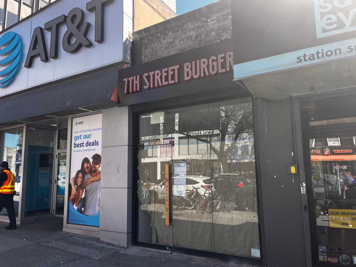 7th Street Burger Forest Hills, Restaurant in New York City