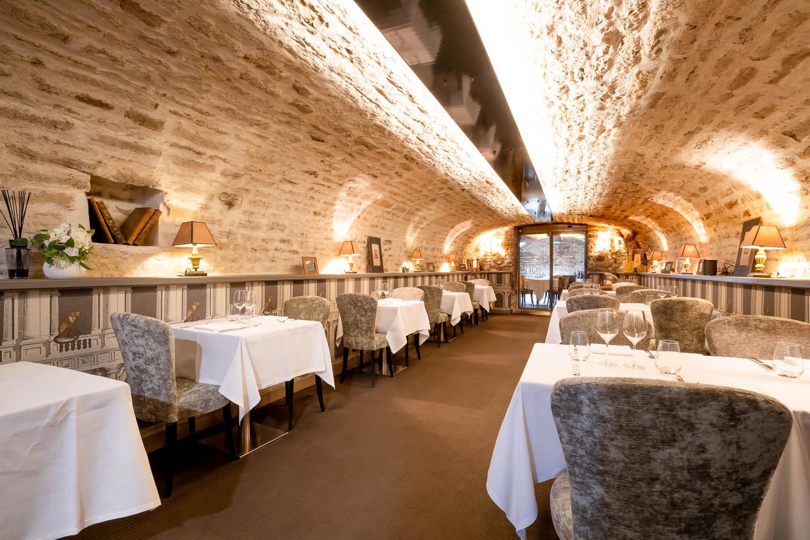 21 Boulevard, Beaune, France
