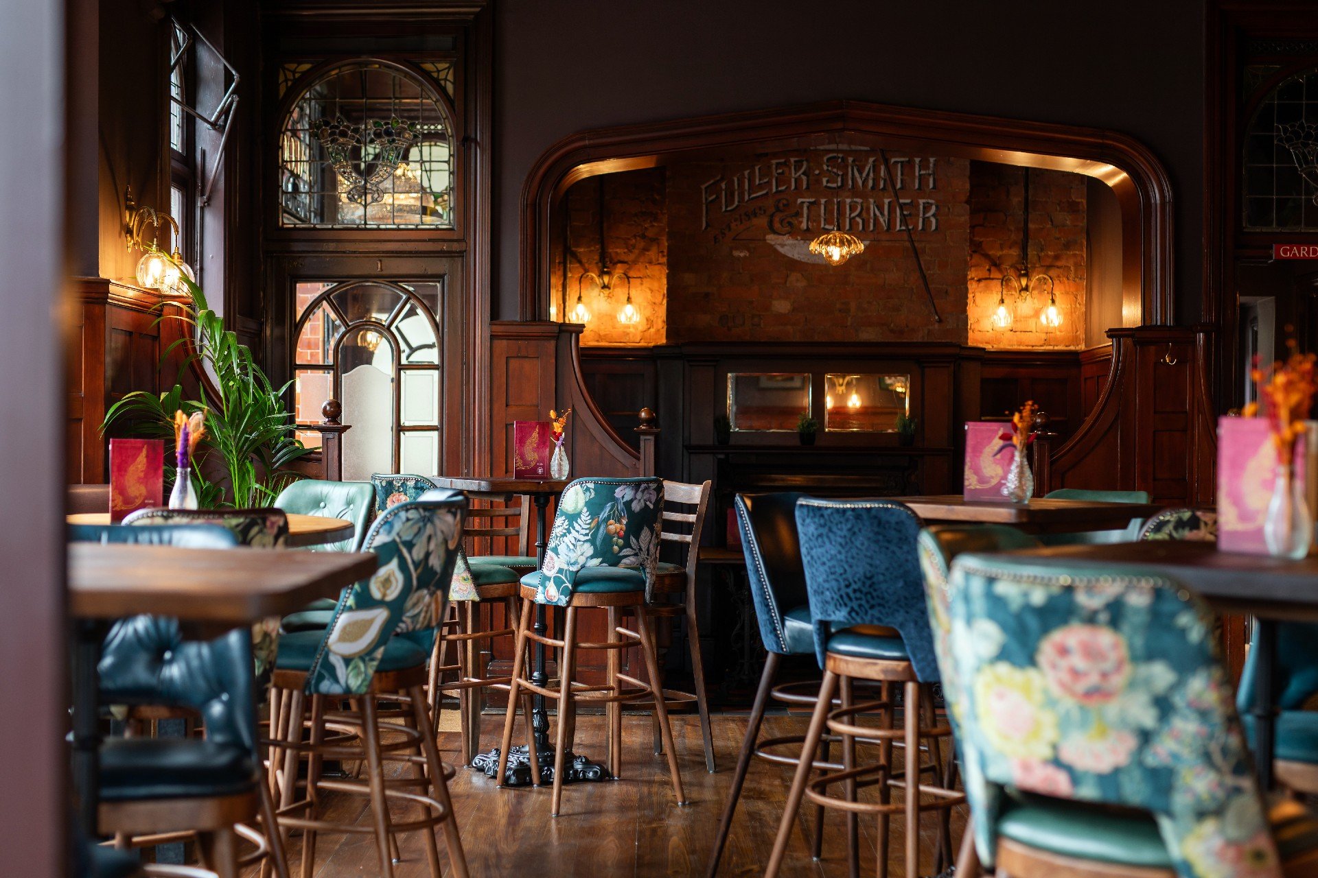 Old Pack Horse restaurant in London, United Kingdom