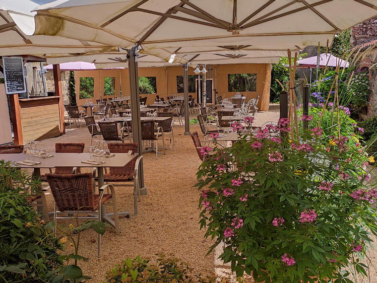 Le Petit St Georges, Montaigu, France