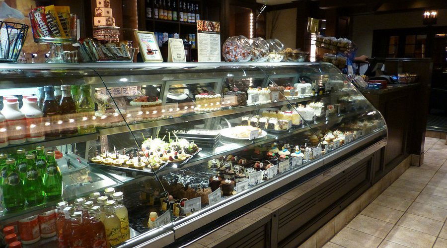 Peabody Deli & Desserts, Restaurant in Memphis
