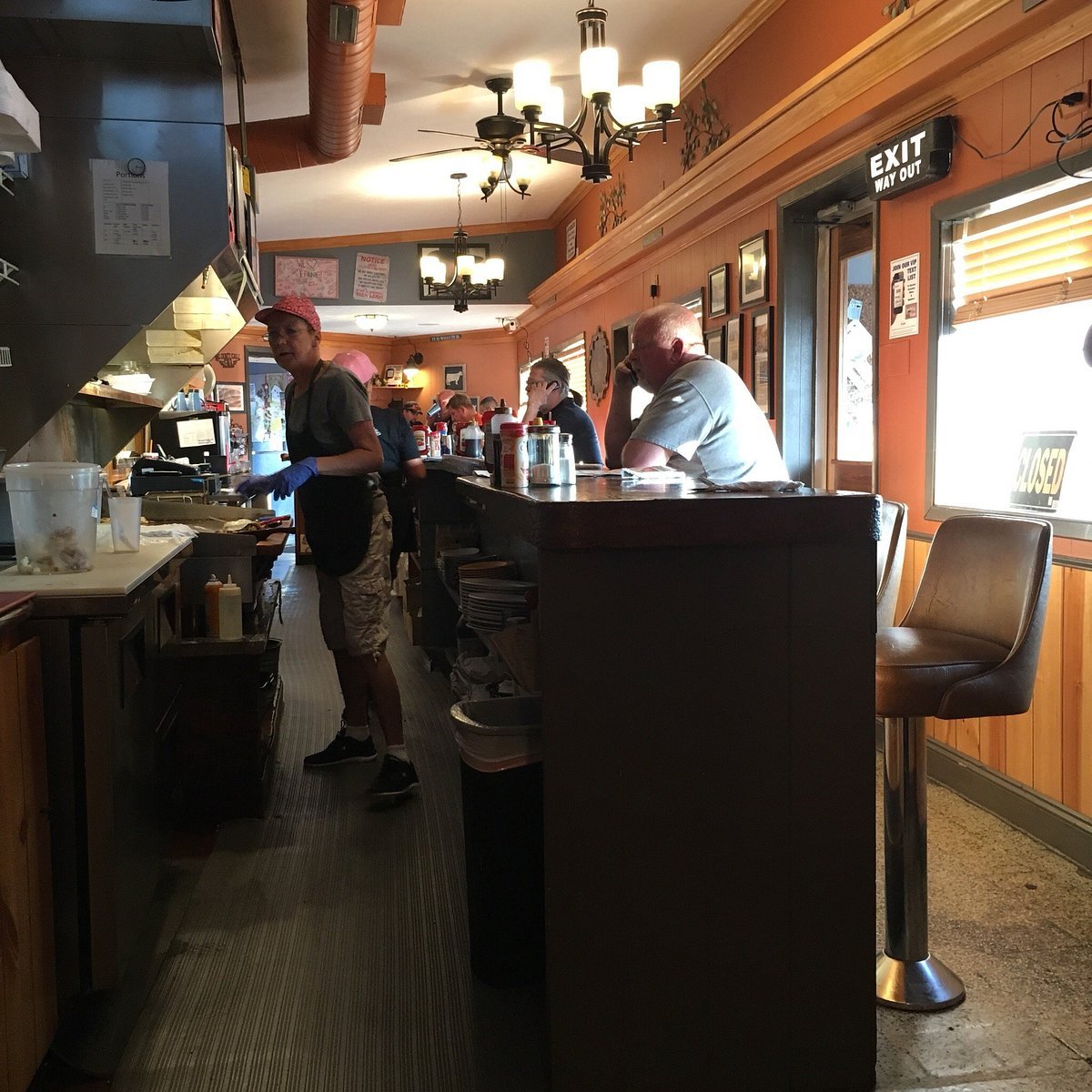 Jeannie's House Diner restaurant in South Bend, United States